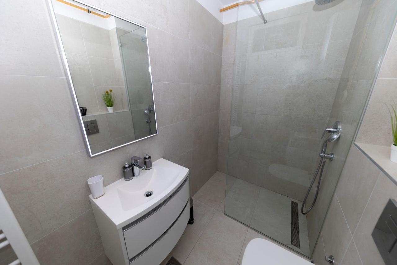 Lusea Apartment Zadar Exterior photo